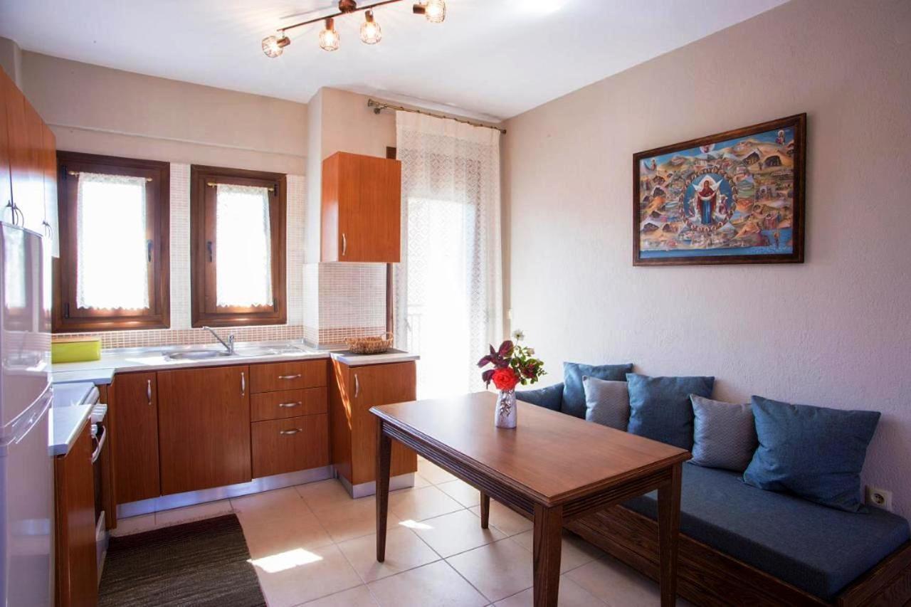 Nea Roda Apartments ภายนอก รูปภาพ