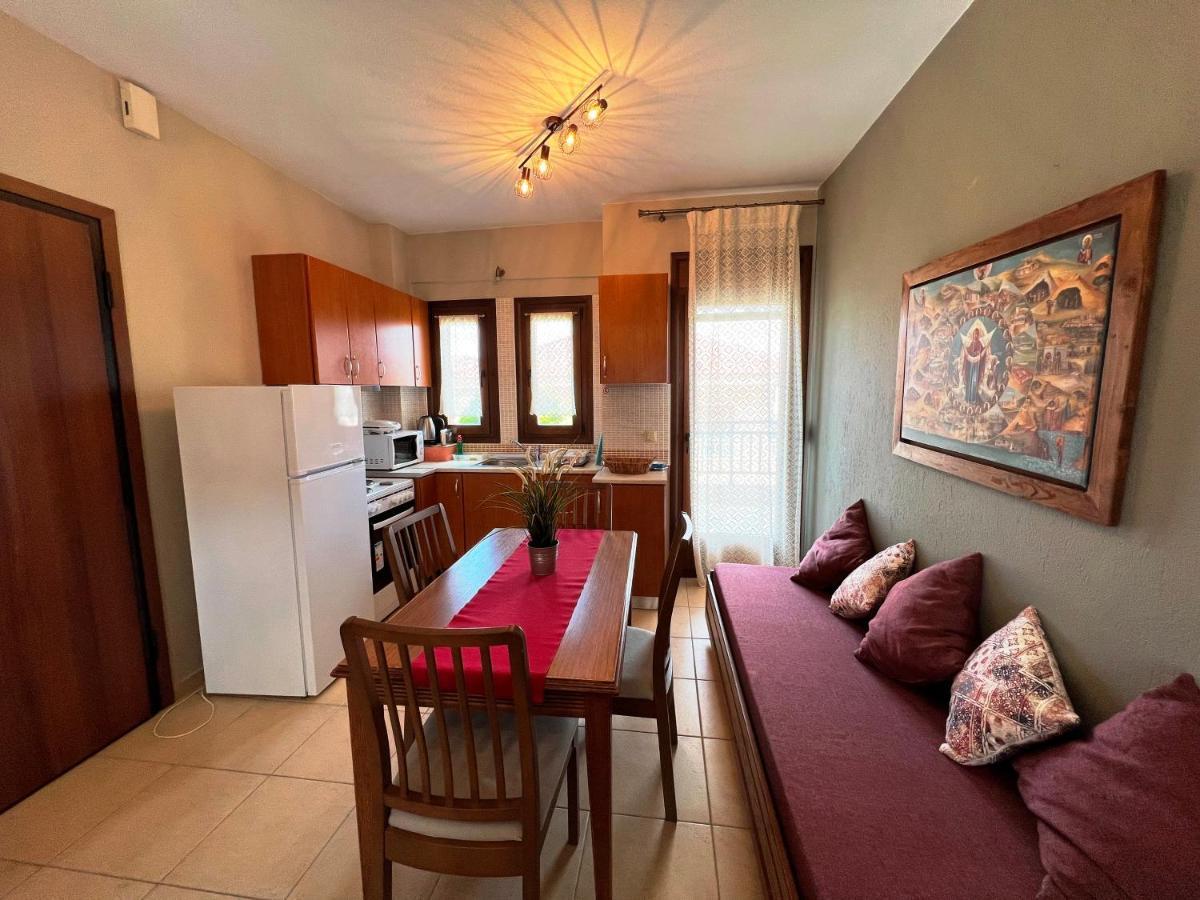Nea Roda Apartments ภายนอก รูปภาพ