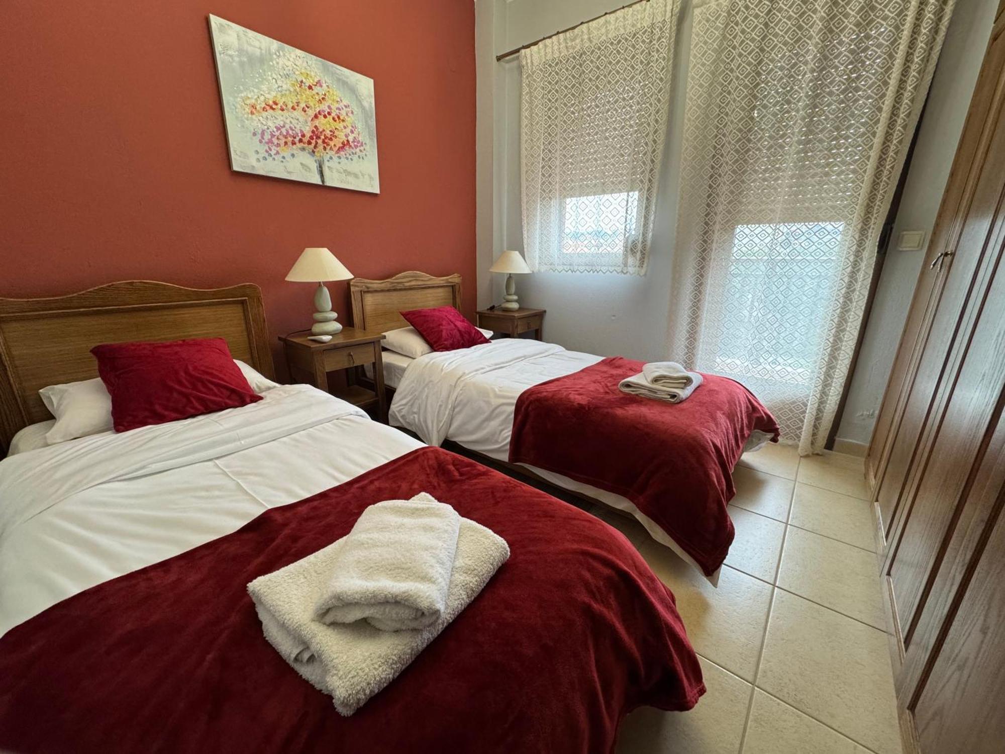 Nea Roda Apartments ภายนอก รูปภาพ